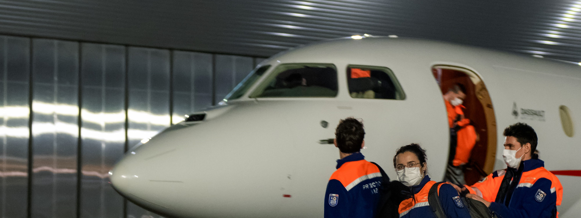 Transport de personnel soignant par Dassault Falcon Service