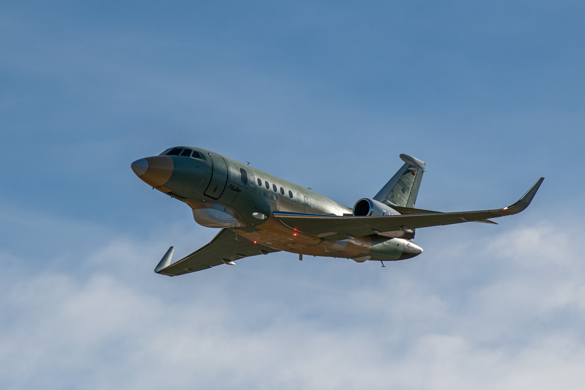 Nouvelle commande de Falcon Albatros par la France