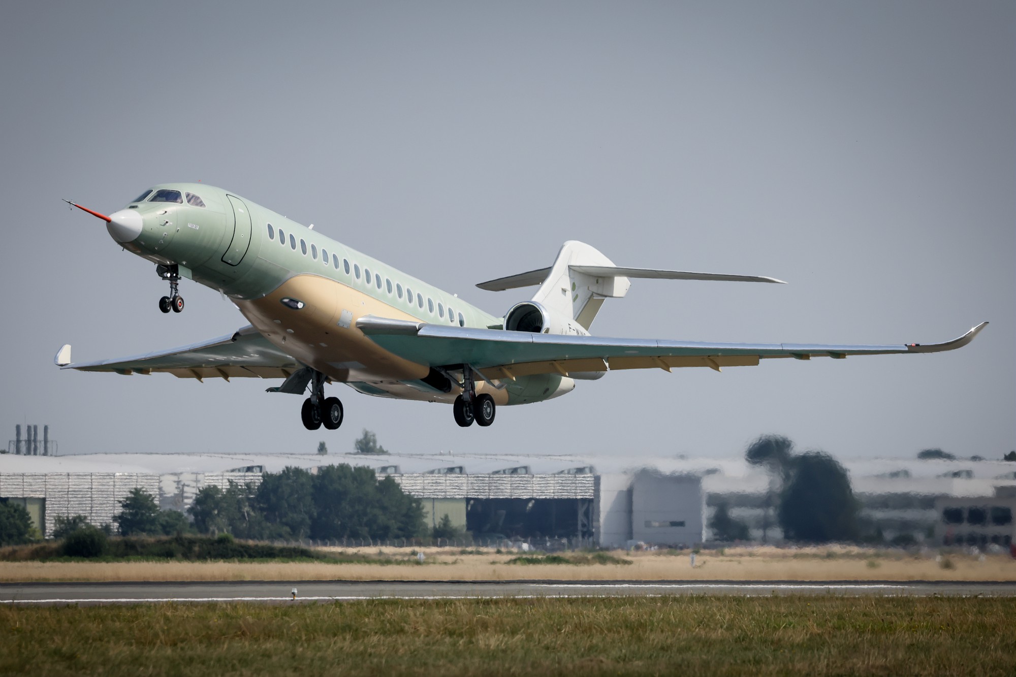 Le Falcon 10X réalise son premier vol Le Falcon 10X réalise son premier vol